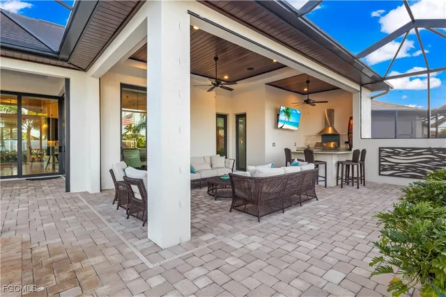 $1,745,000 | 2401 Southwest 52nd Street, Cape Coral, FL 33914