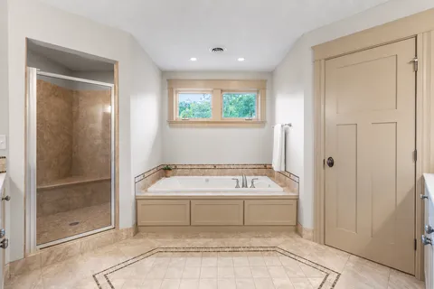 $1,995,000 | 710 Shadyview Lane North, Plymouth, MN 55447