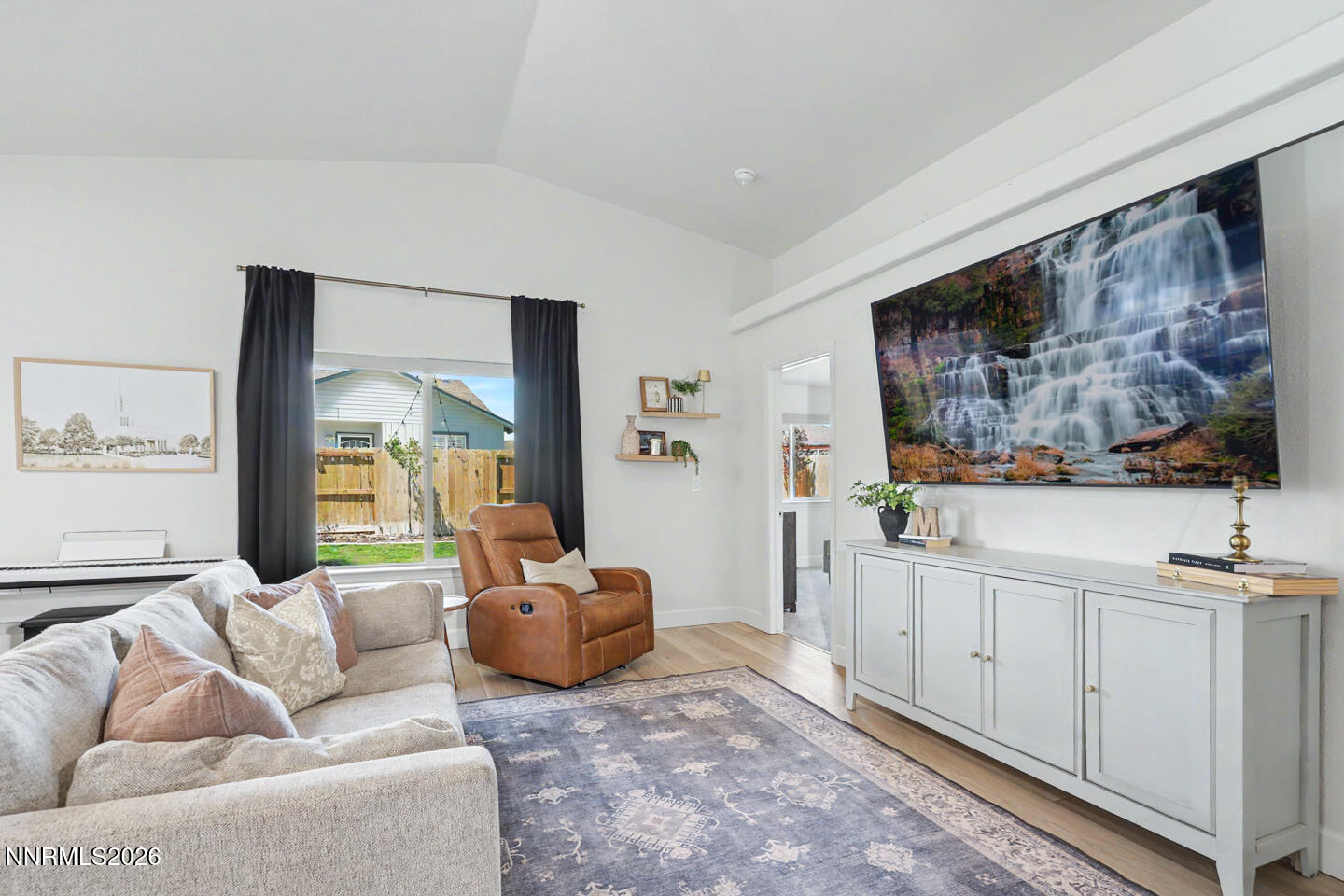 829 Great Basin Lane Fallon, NV 89406 - Photo 5 of 32 5