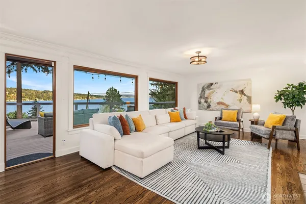 $1,995,000 | 13048 42nd Avenue Northeast, Seattle, WA 98125