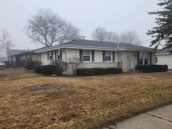 $279,900 | 736 Sydney Drive, Racine, WI 53402
