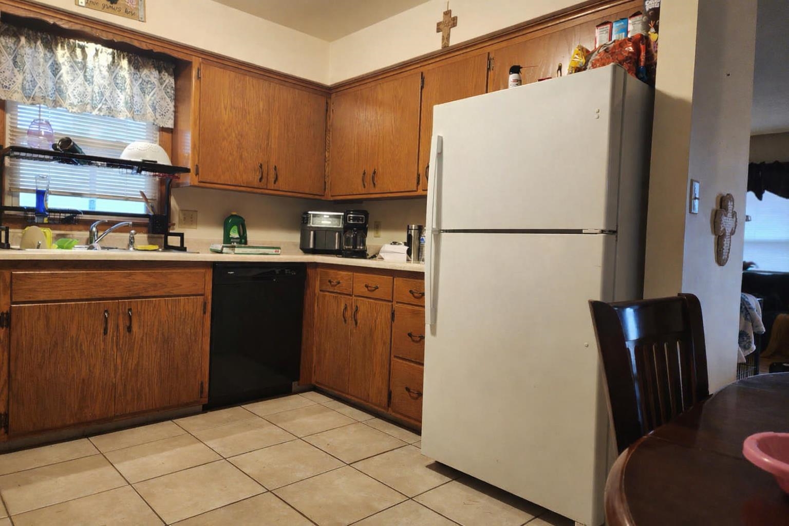 736 Sydney Drive Racine, WI 53402 - Photo 5 of 10