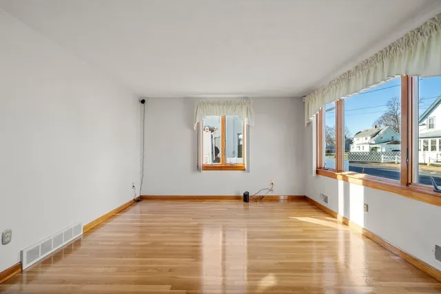 $529,900 | 9 Whitsbourgh Street, Taunton, MA 02780