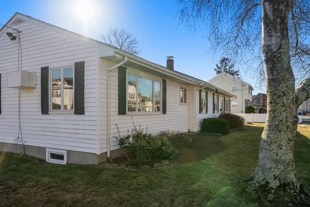 $529,900 | 9 Whitsbourgh Street, Taunton, MA 02780