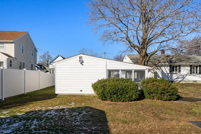 $529,900 | 9 Whitsbourgh Street, Taunton, MA 02780