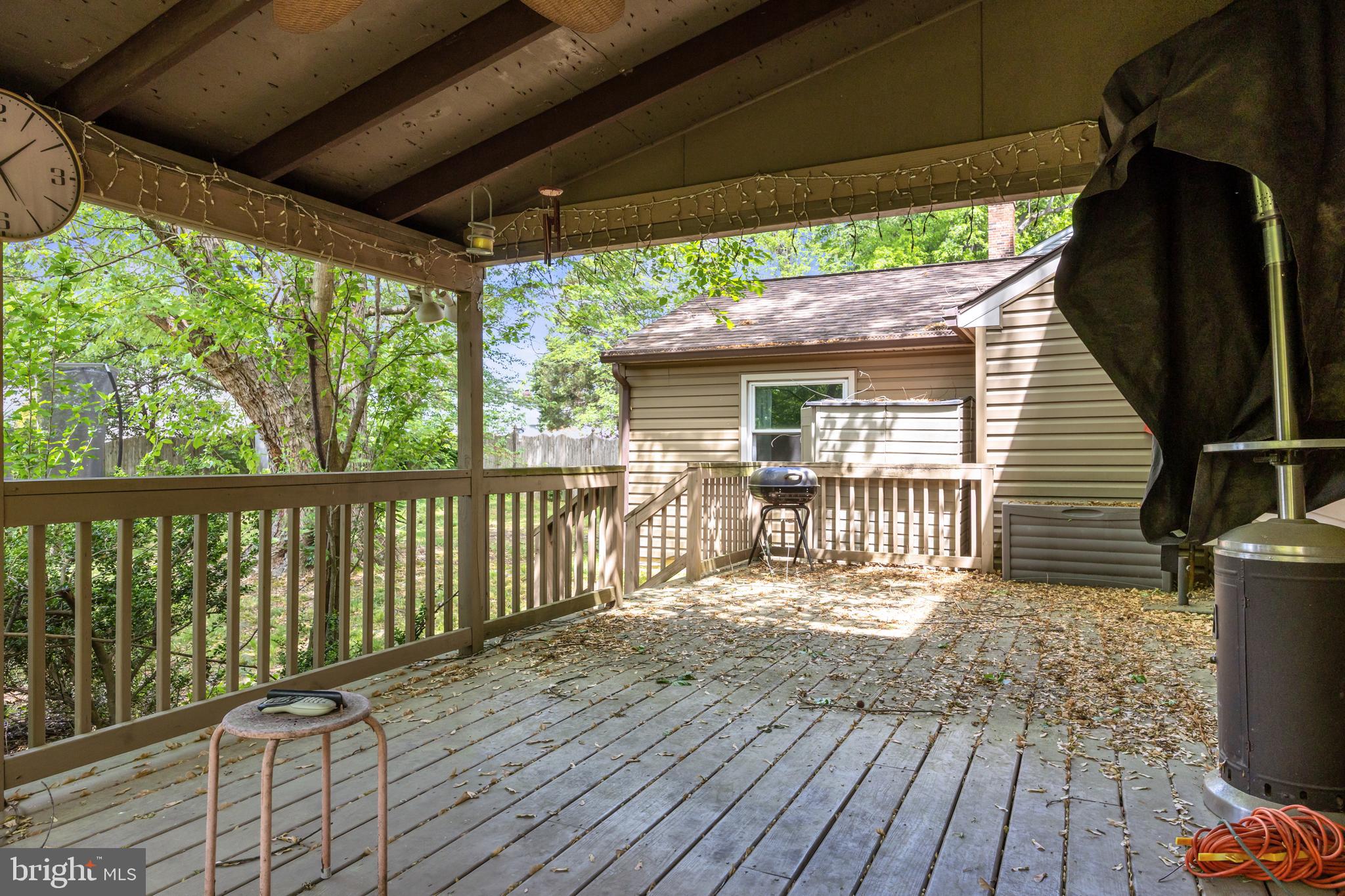 153 Oxford Road Delran, NJ 08075 - Photo 18 of 24 a balcony with wooden floor