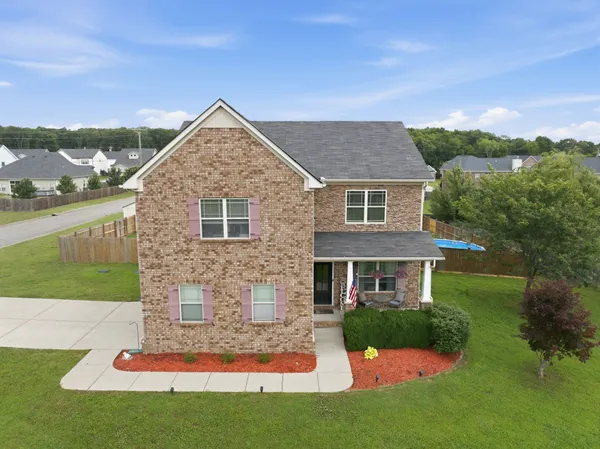 $517,400 | 1026 Pinnacle Hills Drive, Murfreesboro, TN 37128