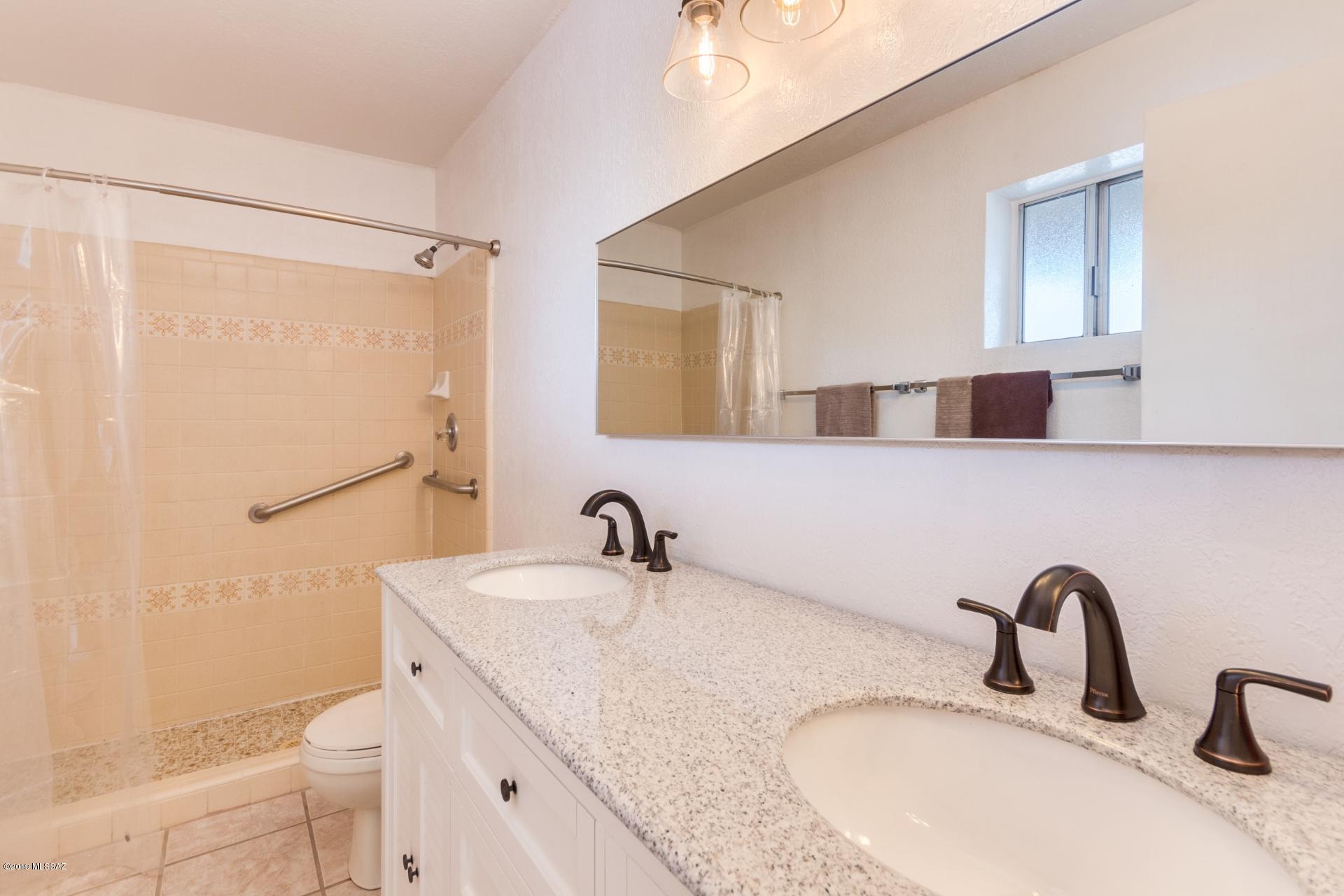 2541 North Shannon Road Tucson, AZ 85745 - Photo 21 of 36 Gallery Image 21