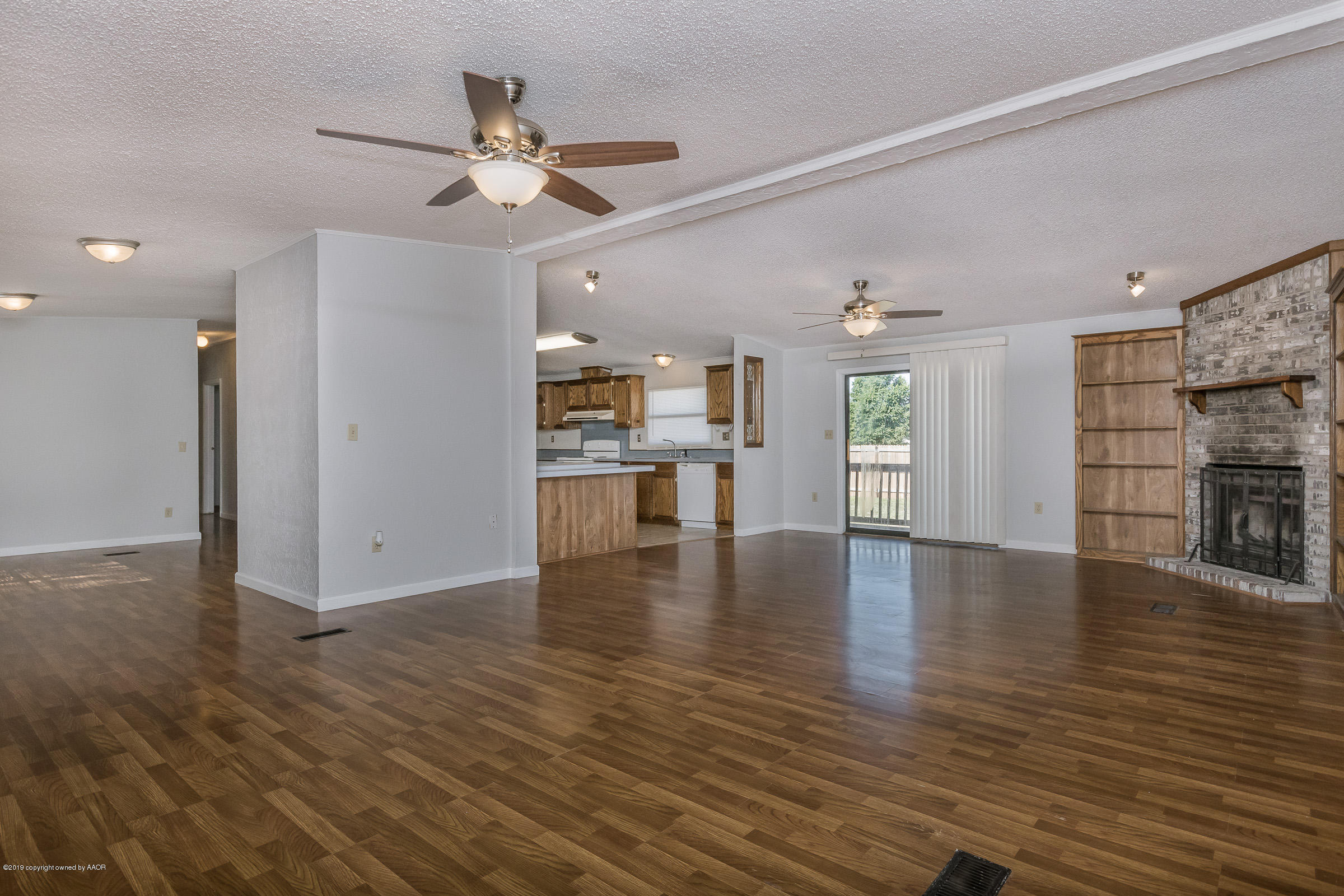 12024 Ranch Trail Amarillo, TX 79118 - Photo 10 of 29 Living Room (2)