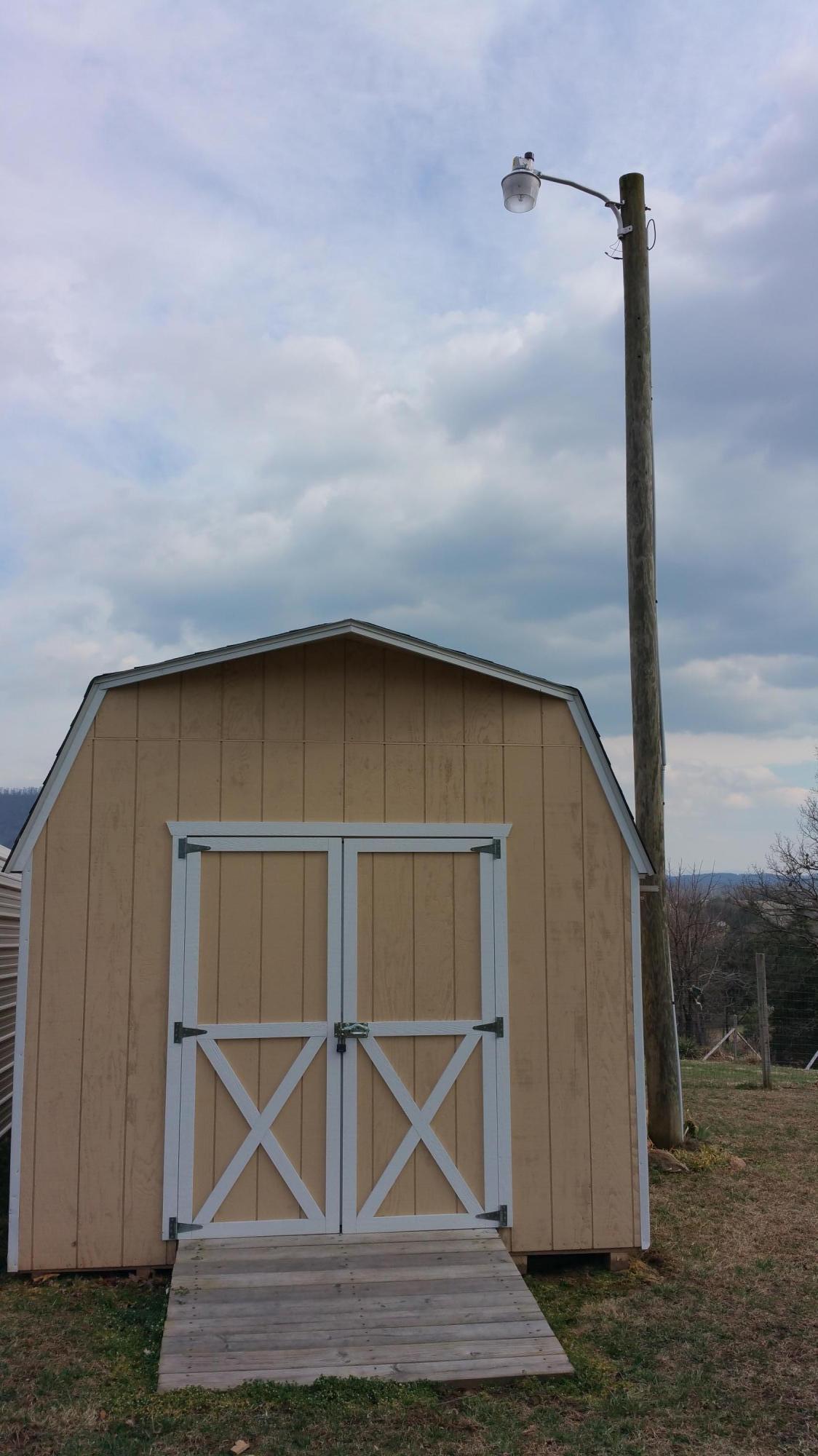 105 Indian Rose Road Vinton, VA 24179 - Photo 33 of 44 2015-03-17 16.29.20.jpg