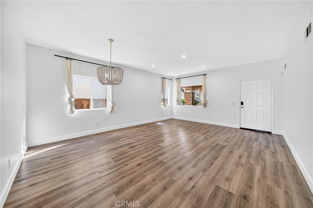 33650 Abbey Road Temecula, CA 92592 - Photo 14 of 61