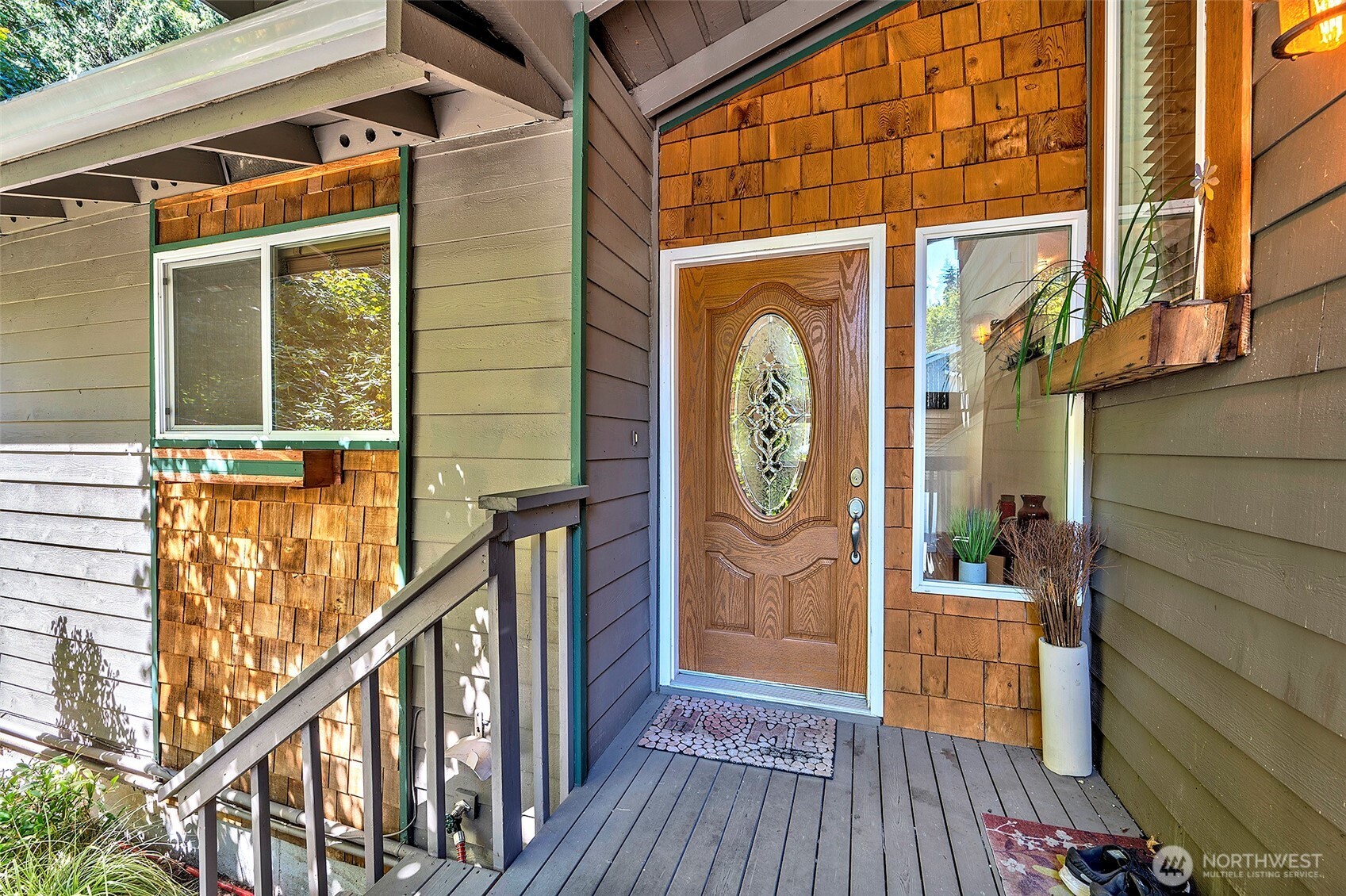 21220 Shell Valley Road Edmonds, WA 98026 - Photo 4 of 31 Gallery Image 4