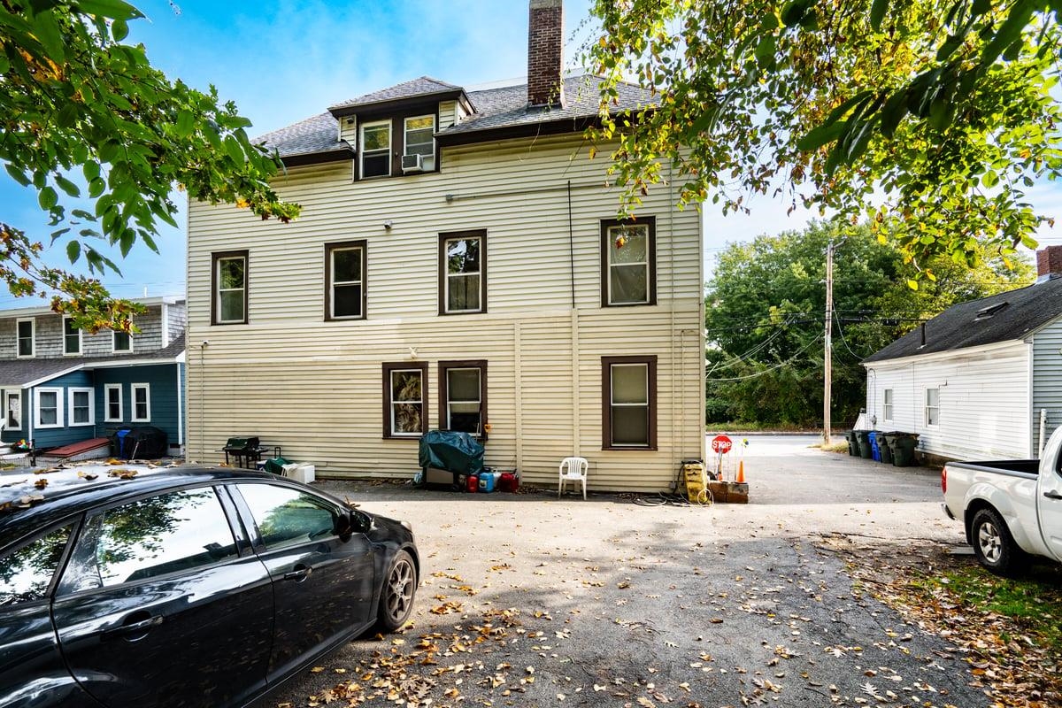 272 Front Street Manchester, NH 03102 - Photo 6 of 56