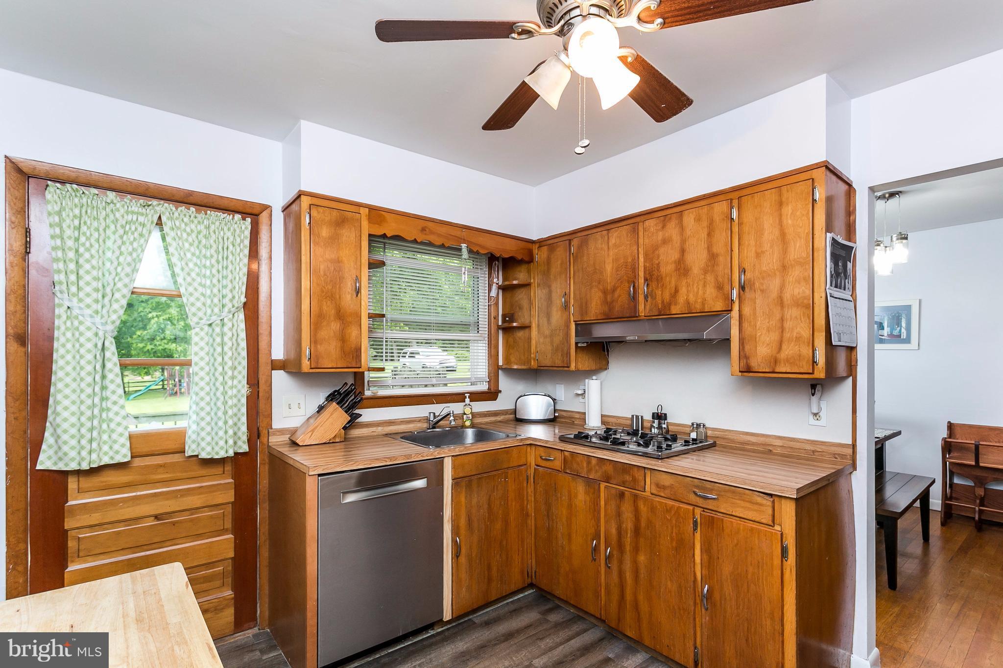 9216 Avondale Road Baltimore, MD 21234 - Photo 9 of 30 Kitchen with ceiling fan