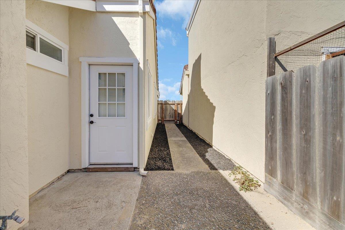 159 Dolphin Circle Marina, CA 93933 - Photo 15 of 31 an entryway with a rug