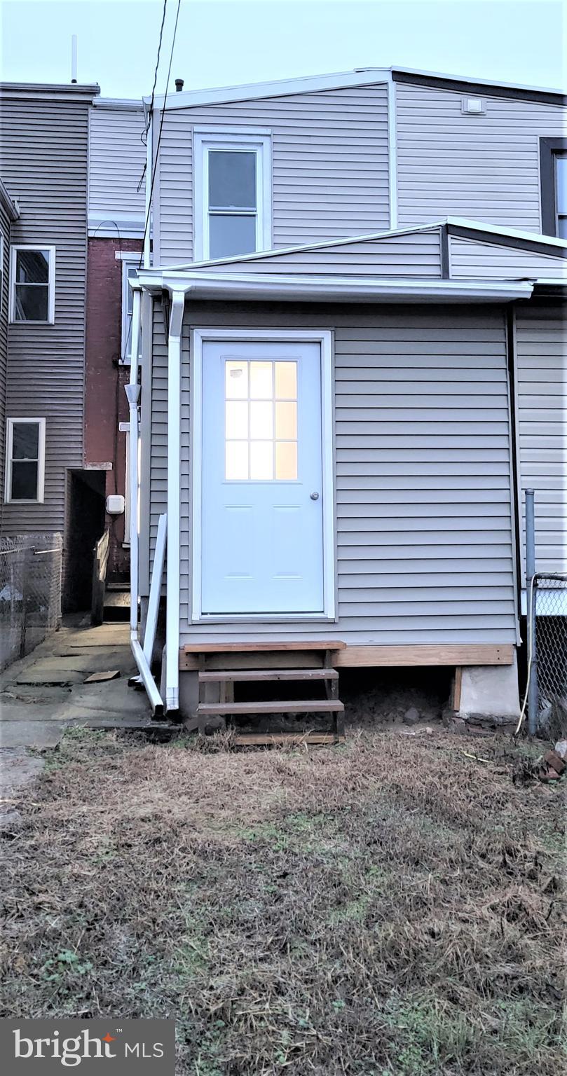 2144 Kutztown Road Reading, PA 19605 - Photo 25 of 27 BACK OF HOUSE