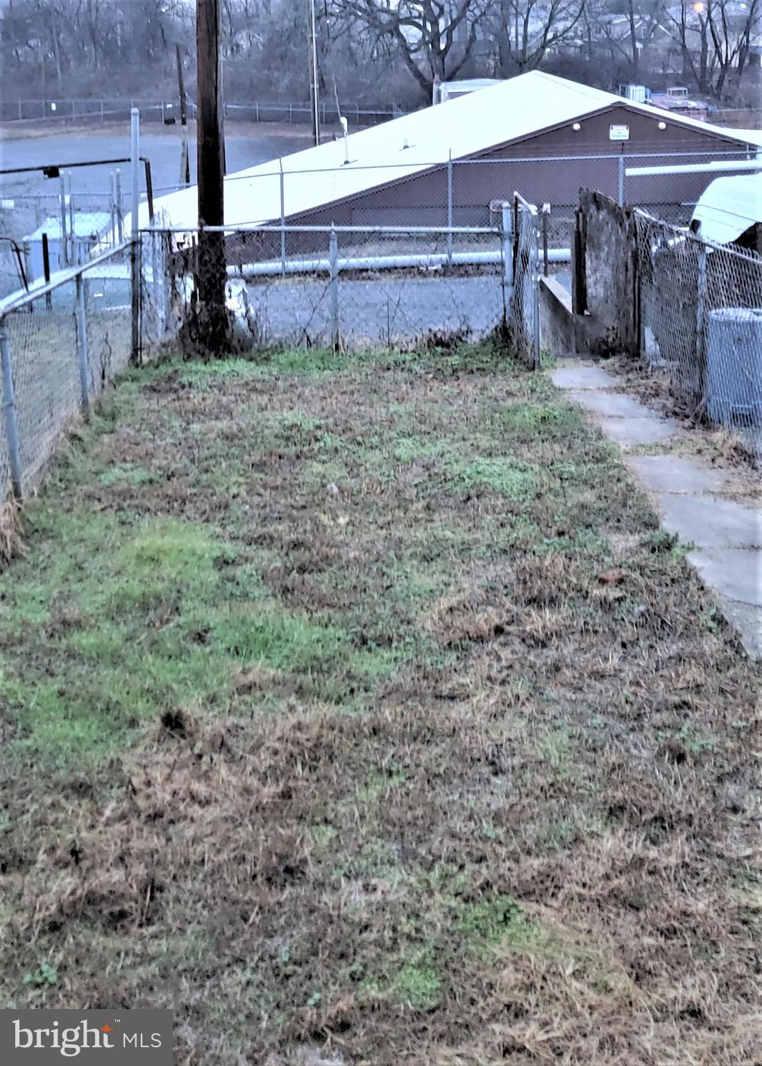 2144 Kutztown Road Reading, PA 19605 - Photo 27 of 27 STEPS LEADING TO PARKING SPOT