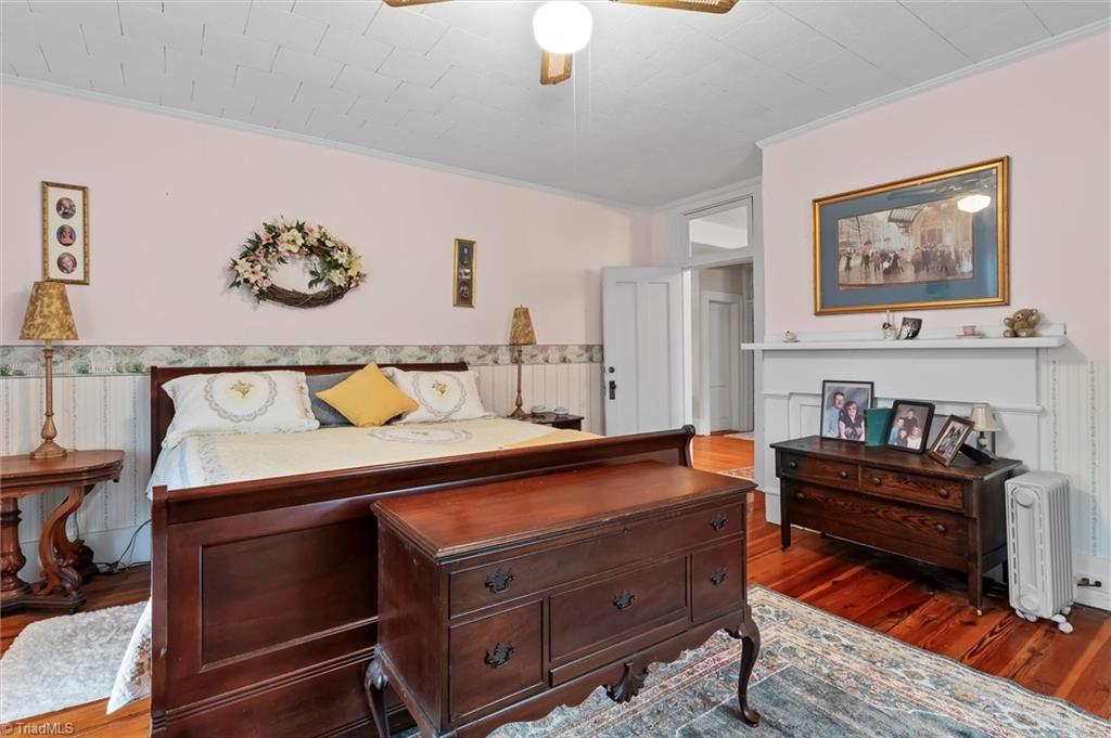 519 Maple Street Mount Airy, NC 27030 - Photo 14 of 20 Upper Bedroom 3