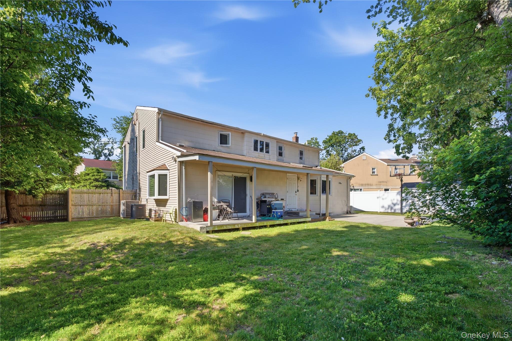 308 South Oyster Bay Road, Unit A Syosset, NY 11791 - Photo 30 of 37