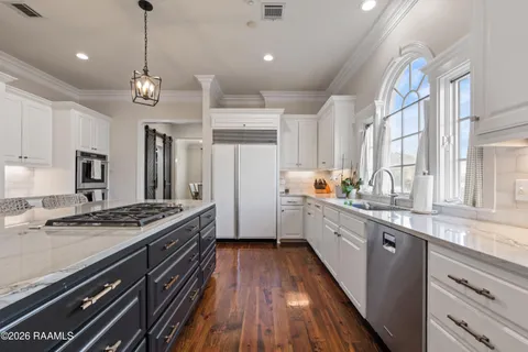 $1,355,000 | 310 Sawgrass Lane, Broussard, LA 70518