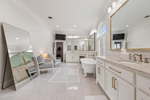 $1,355,000 | 310 Sawgrass Lane, Broussard, LA 70518