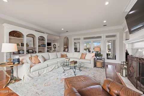 $1,355,000 | 310 Sawgrass Lane, Broussard, LA 70518