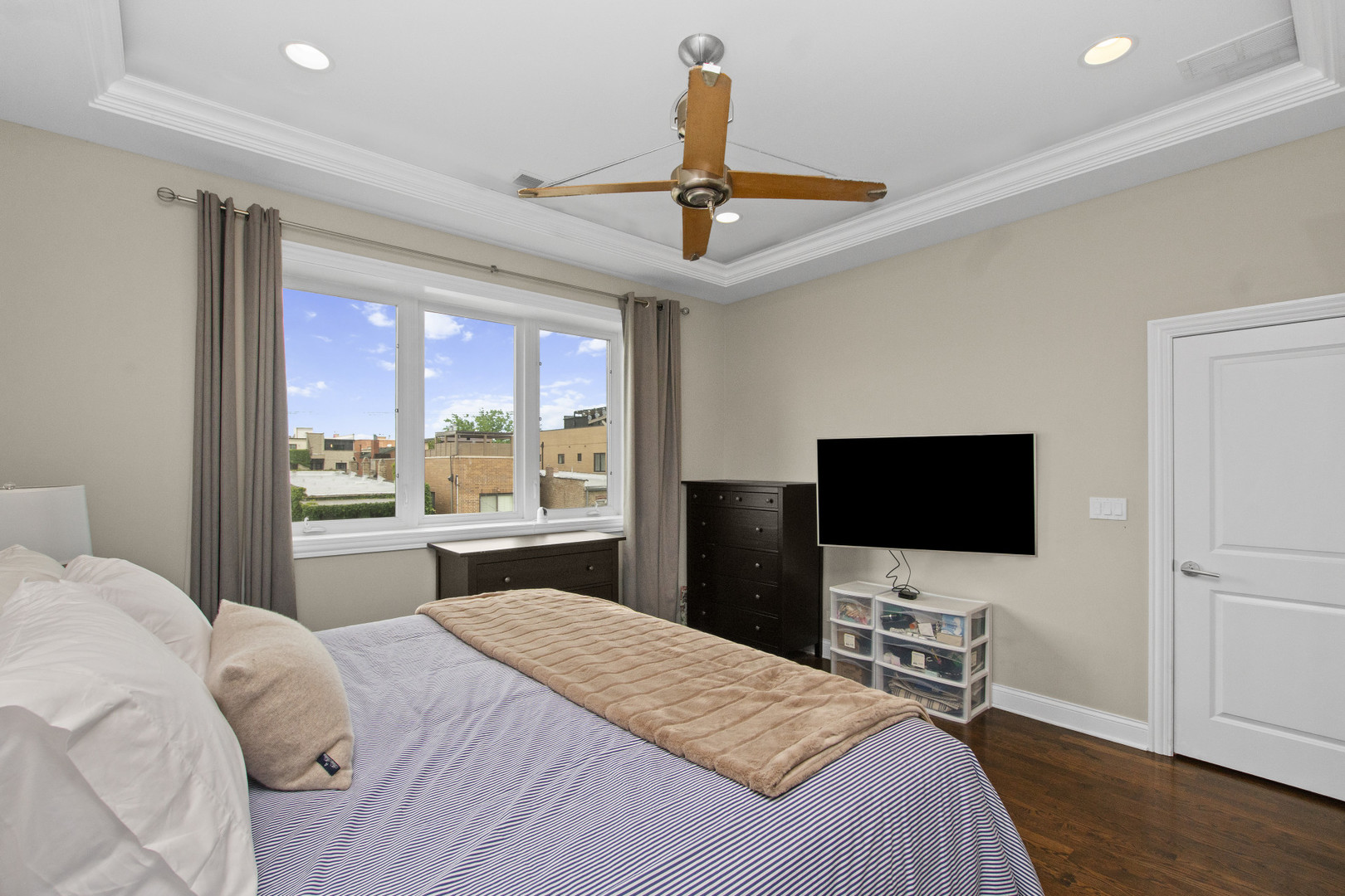 2012 West Erie Street, Unit 3W Chicago, IL 60612 - Photo 11 of 20