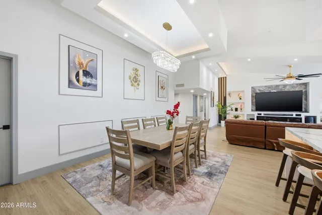 $575,000 | 8043 West Tuckey Lane, Glendale, AZ 85303