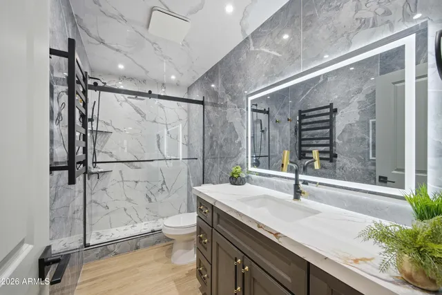 $575,000 | 8043 West Tuckey Lane, Glendale, AZ 85303