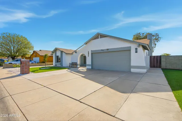 $575,000 | 8043 West Tuckey Lane, Glendale, AZ 85303