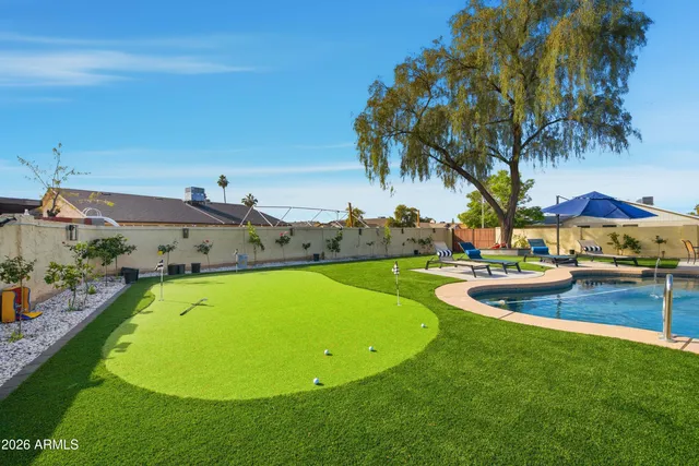 $575,000 | 8043 West Tuckey Lane, Glendale, AZ 85303