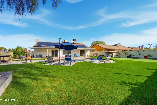 $575,000 | 8043 West Tuckey Lane, Glendale, AZ 85303