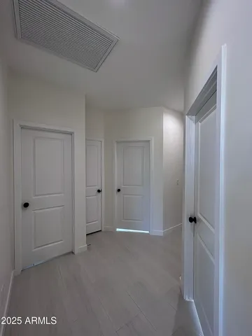 a view of livingroom with furniture and ceiling fan