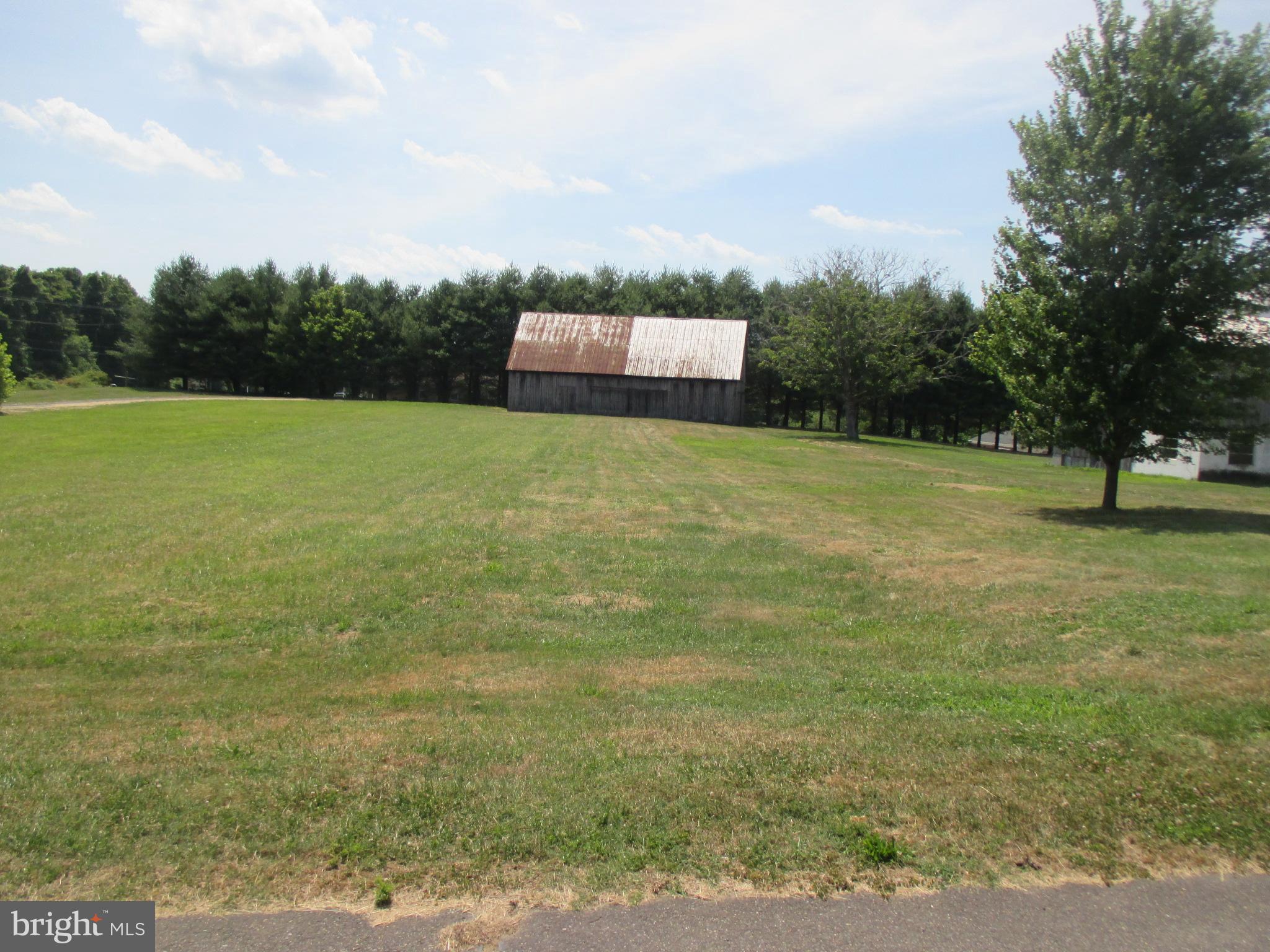 230 West Bay Front Road Lothian, MD 20711 - Photo 8 of 30 a view of a field with an trees