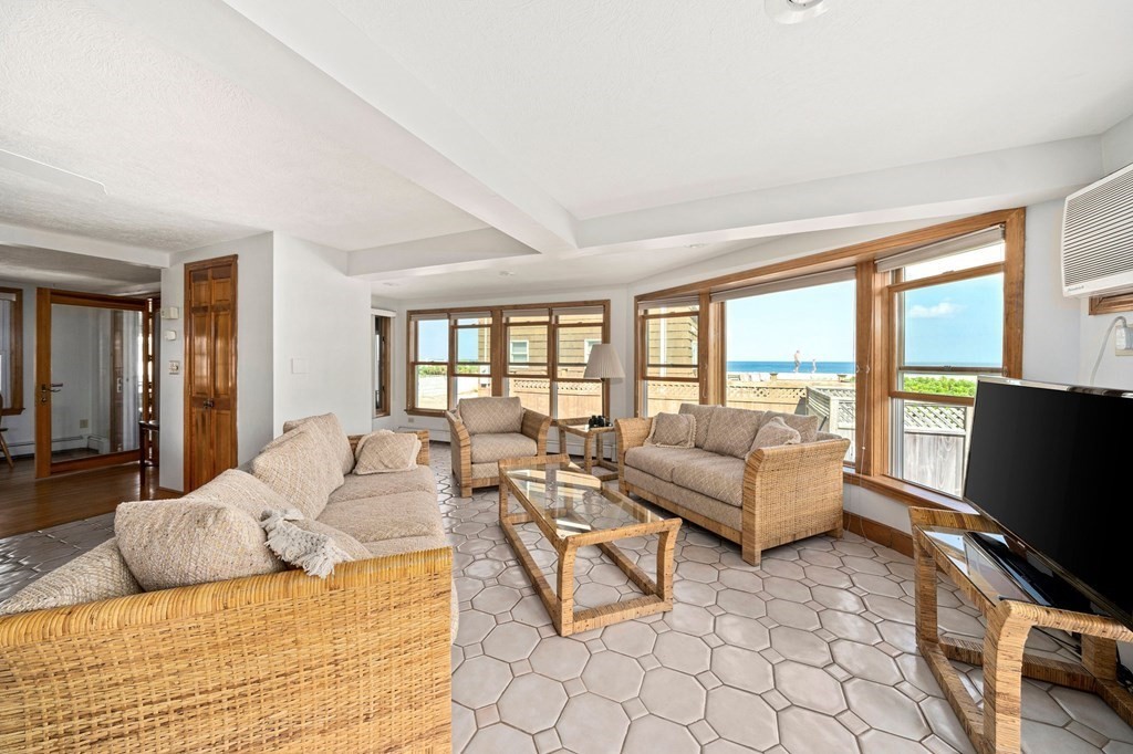 17 Constitution Road Marshfield, MA 02050 - Photo 11 of 42 Gallery Image 11