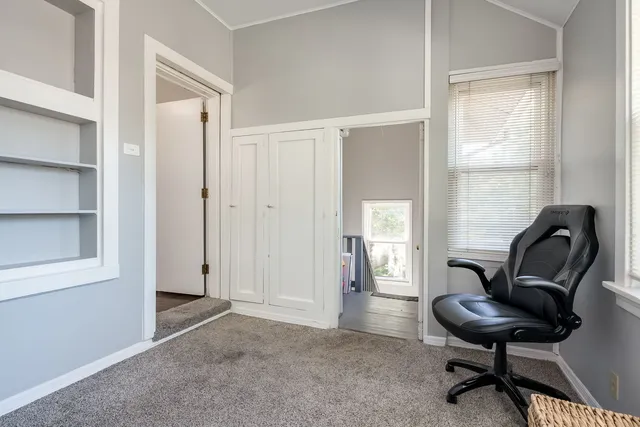 $2,650 | 917 Wenonah Avenue, Unit 2, Oak Park, IL 60304