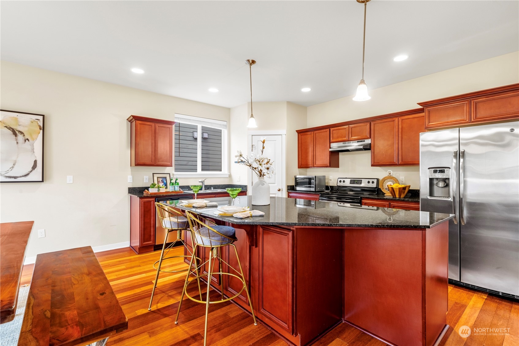 633 Ilwaco Place Northeast Renton, WA 98059 - Photo 12 of 30 Gallery Image 12