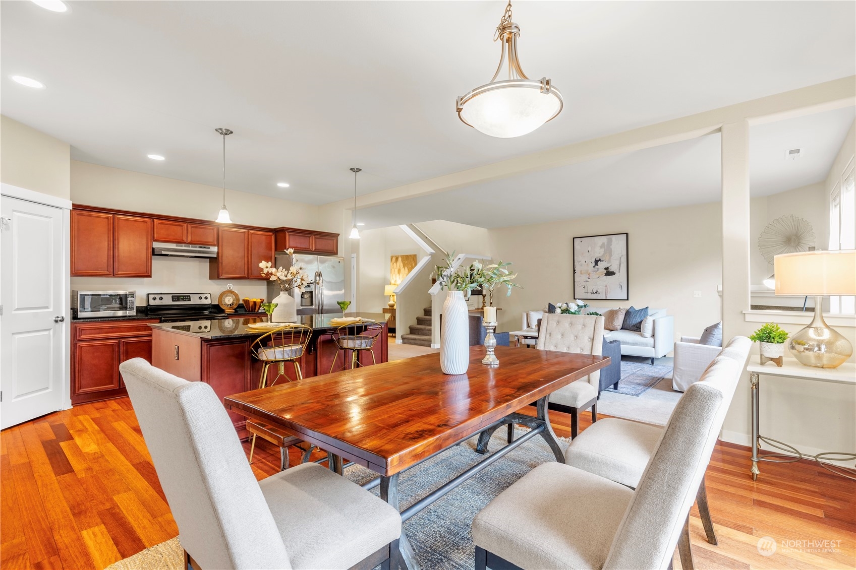 633 Ilwaco Place Northeast Renton, WA 98059 - Photo 15 of 30 Gallery Image 15
