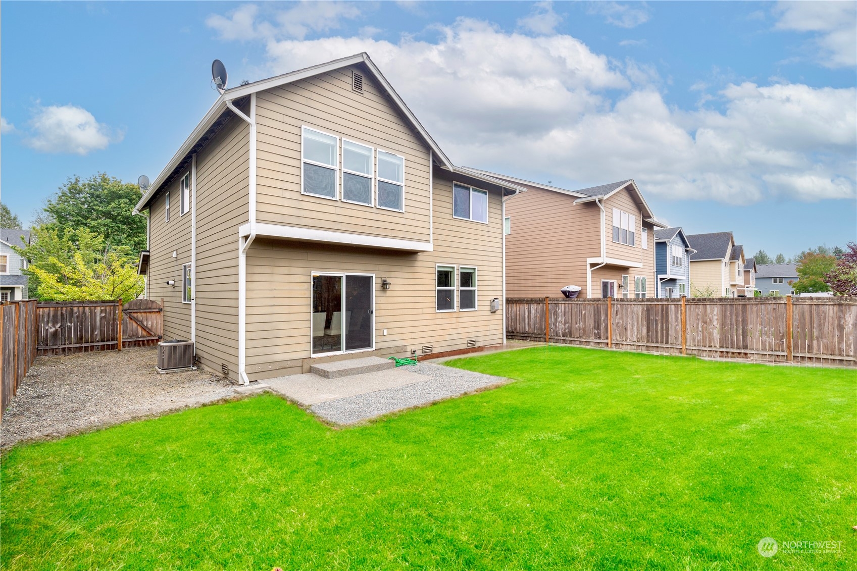 633 Ilwaco Place Northeast Renton, WA 98059 - Photo 29 of 30 Gallery Image 29