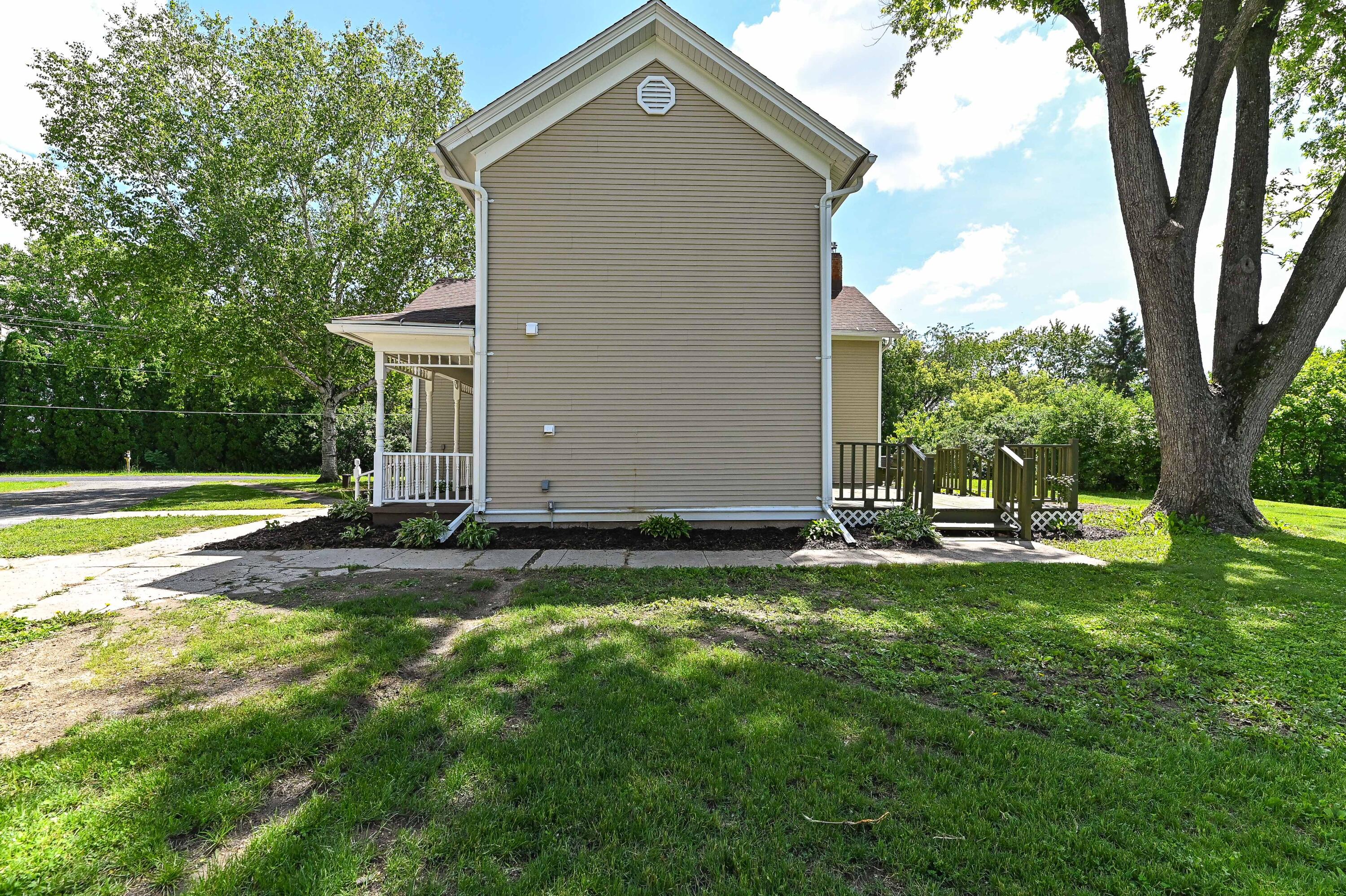 5824 Marsh Road Waterford, WI 53185 - Photo 44 of 50 Side