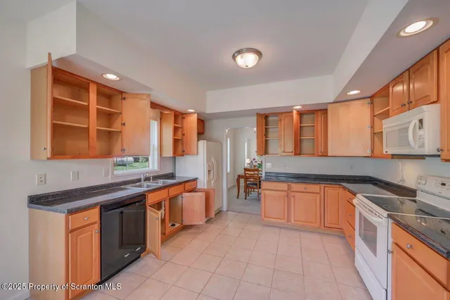 $424,900 | 150 Grandview Drive, Tunkhannock, PA 18657