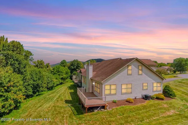 $424,900 | 150 Grandview Drive, Tunkhannock, PA 18657