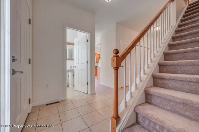 $424,900 | 150 Grandview Drive, Tunkhannock, PA 18657