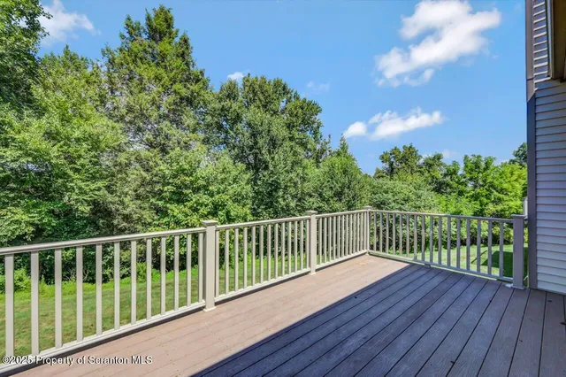 $424,900 | 150 Grandview Drive, Tunkhannock, PA 18657