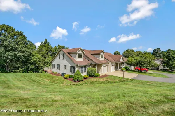 $424,900 | 150 Grandview Drive, Tunkhannock, PA 18657