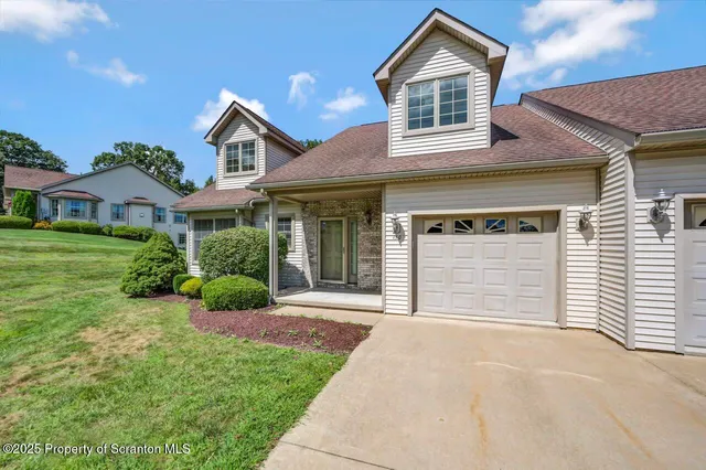 $424,900 | 150 Grandview Drive, Tunkhannock, PA 18657