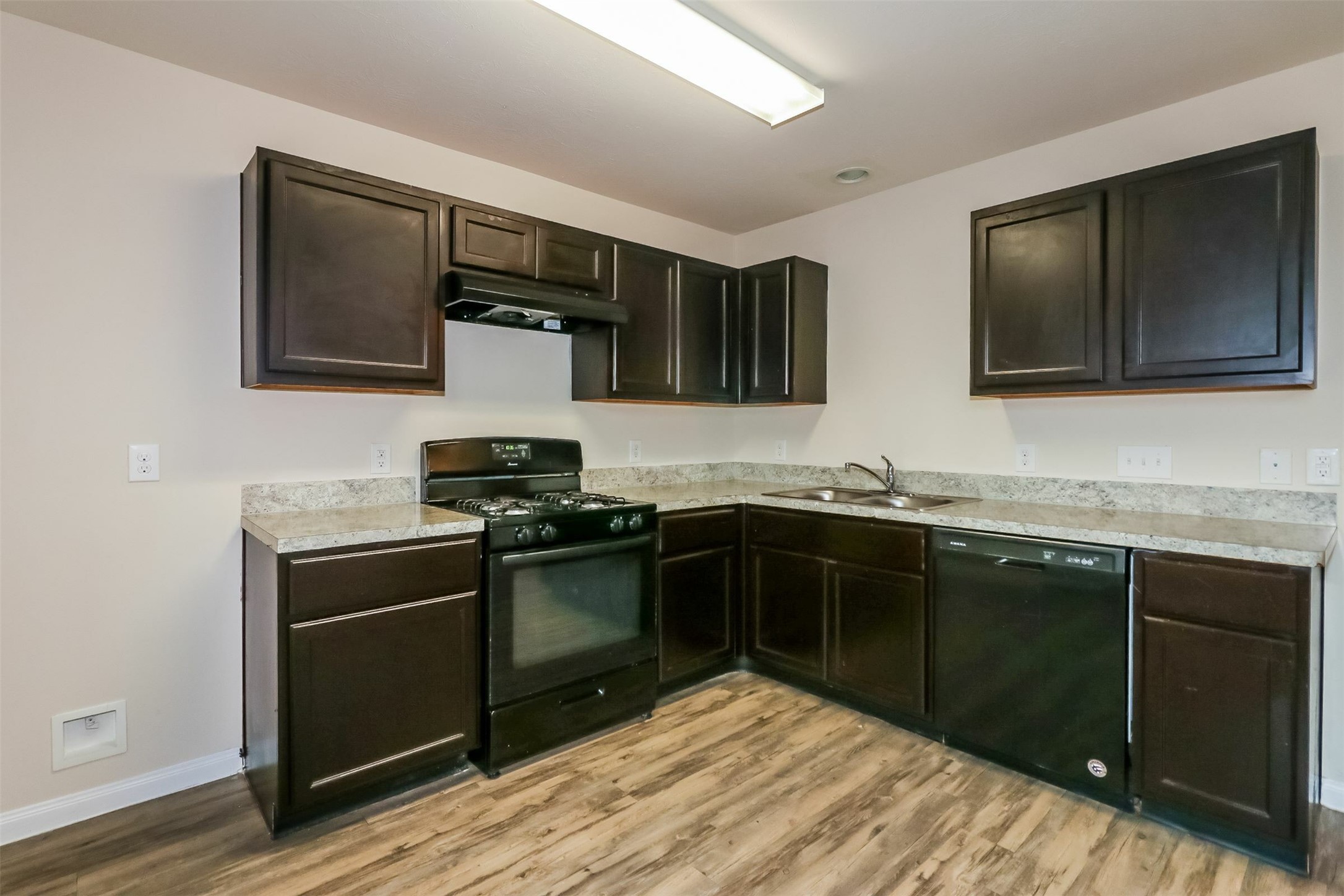 6114 Peaceful Ridge Drive Houston, TX 77048 - Photo 2 of 12 Photos may be representative of the floor plan and not the exact home. Finishes, layout, and features of the actual property for lease may vary.