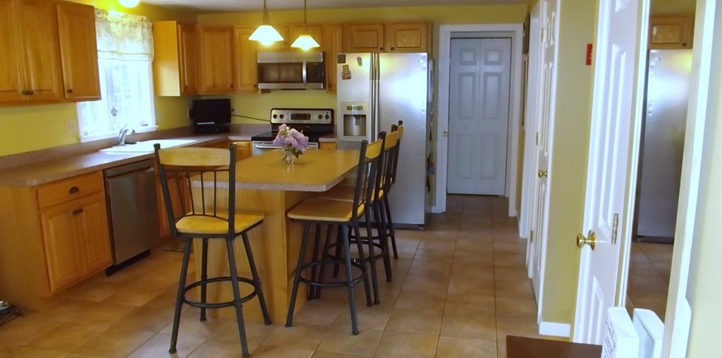 1 Red Barn Road Holden, MA 01520 - Photo 5 of 30