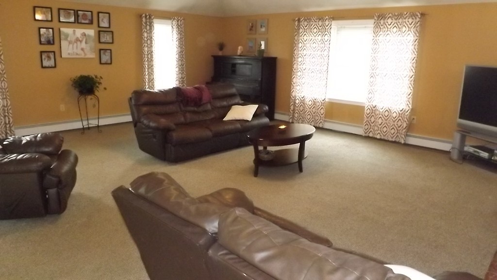 1 Red Barn Road Holden, MA 01520 - Photo 7 of 30