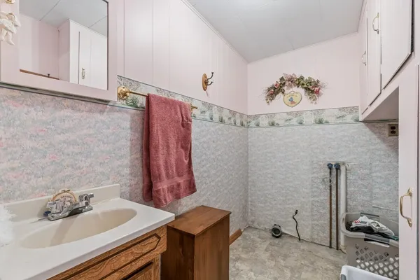 $179,900 | 311 Broad Street, Sabula, IA 52070